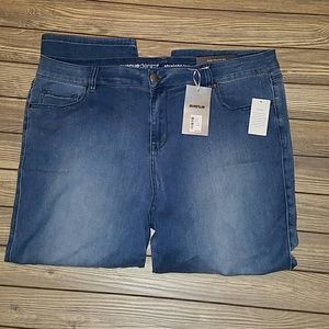 Avenue straight leg jeans